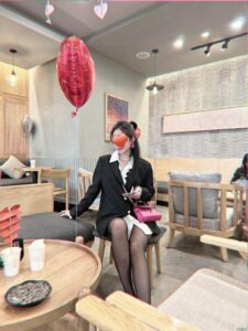 MILAN GAI goi HUE 13