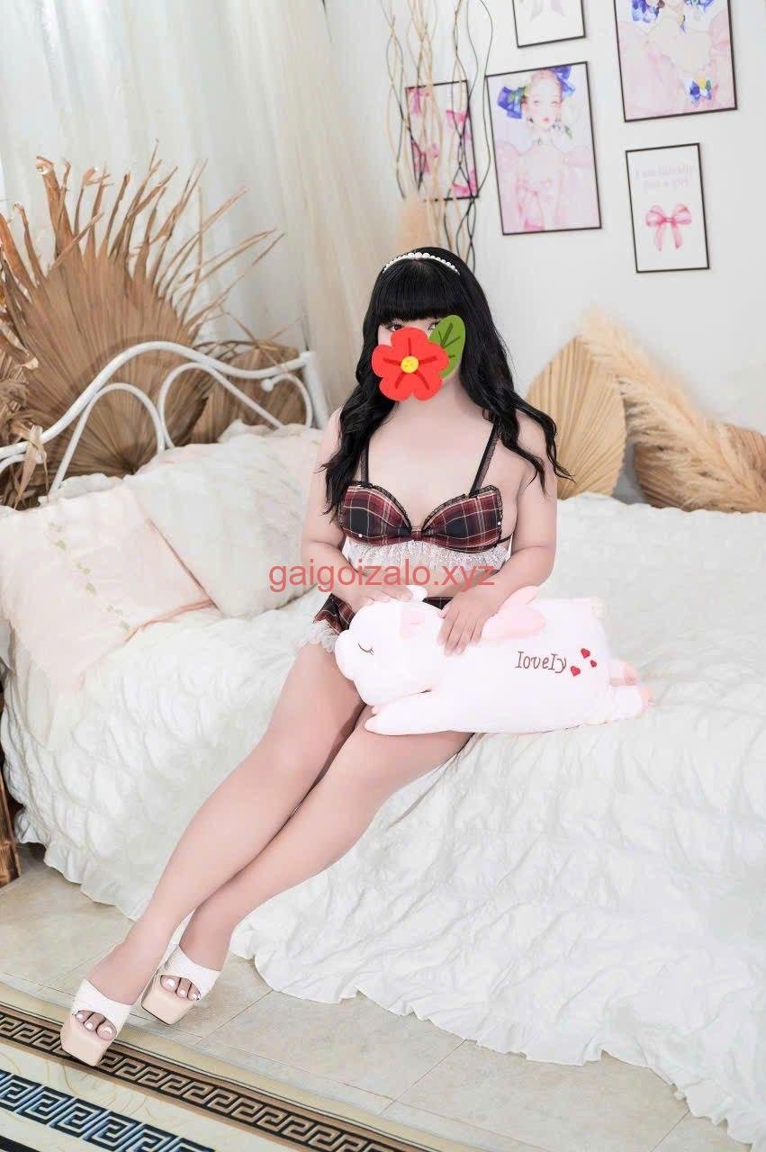 Bé Anh em gái xinh ngoan giá rẻ làm tình chiều chuộng